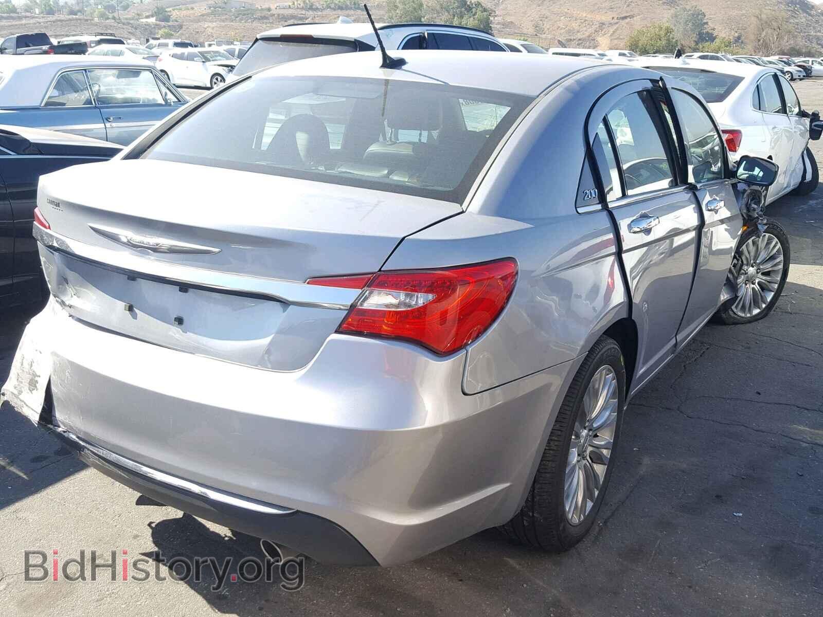 2013 CHRYSLER 200 - VIN: 1C3CCBCG6DN628098 - Фото 4