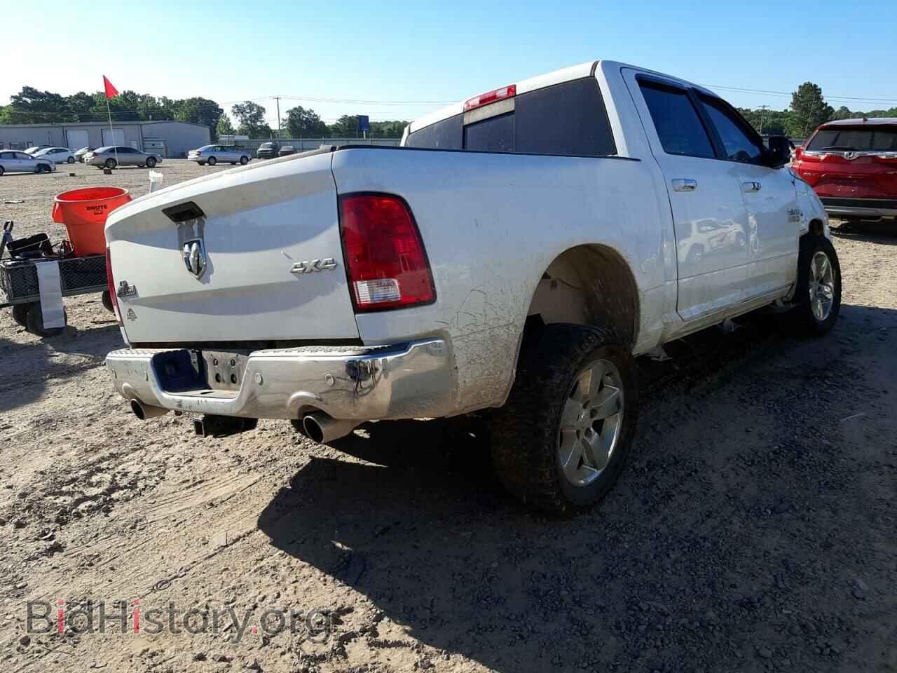 2017 RAM 1500 - VIN: 3C6RR7LT8HG592855 - Photo 4