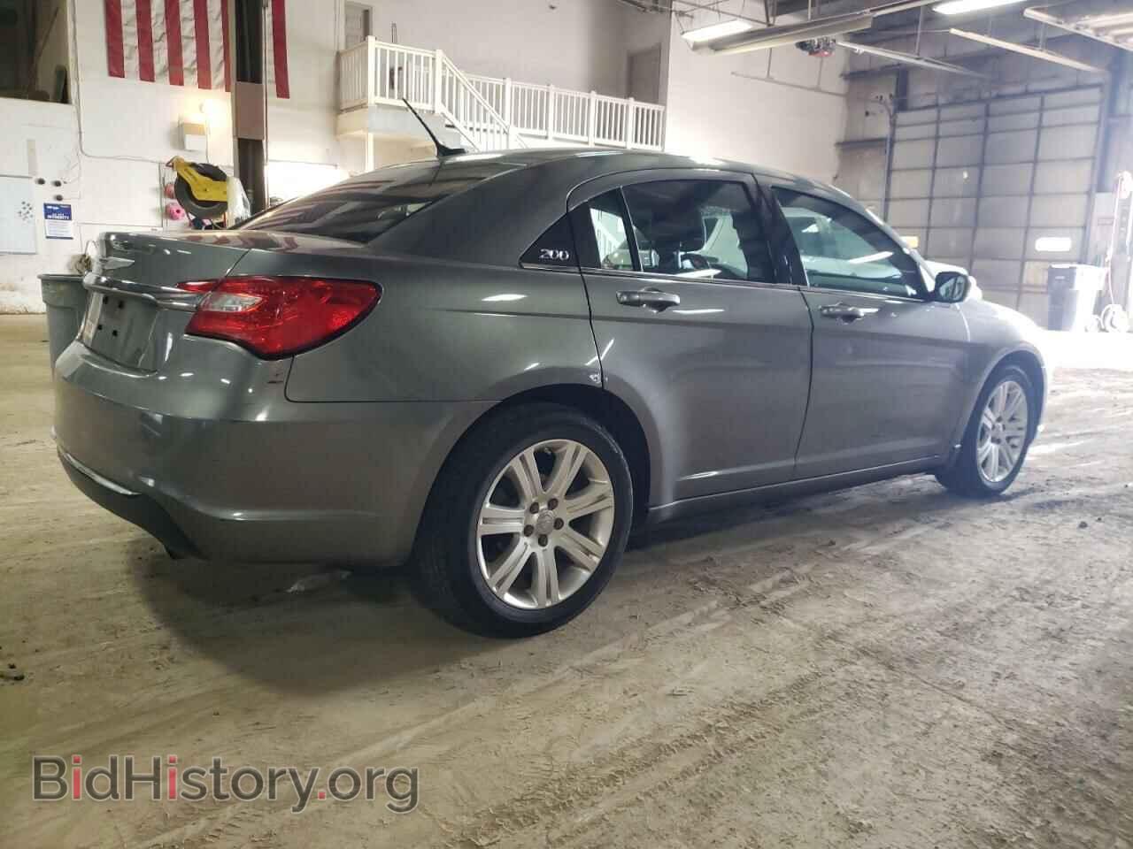 2013 CHRYSLER 200 - VIN: 1C3CCBBB8DN614743 - Фото 3