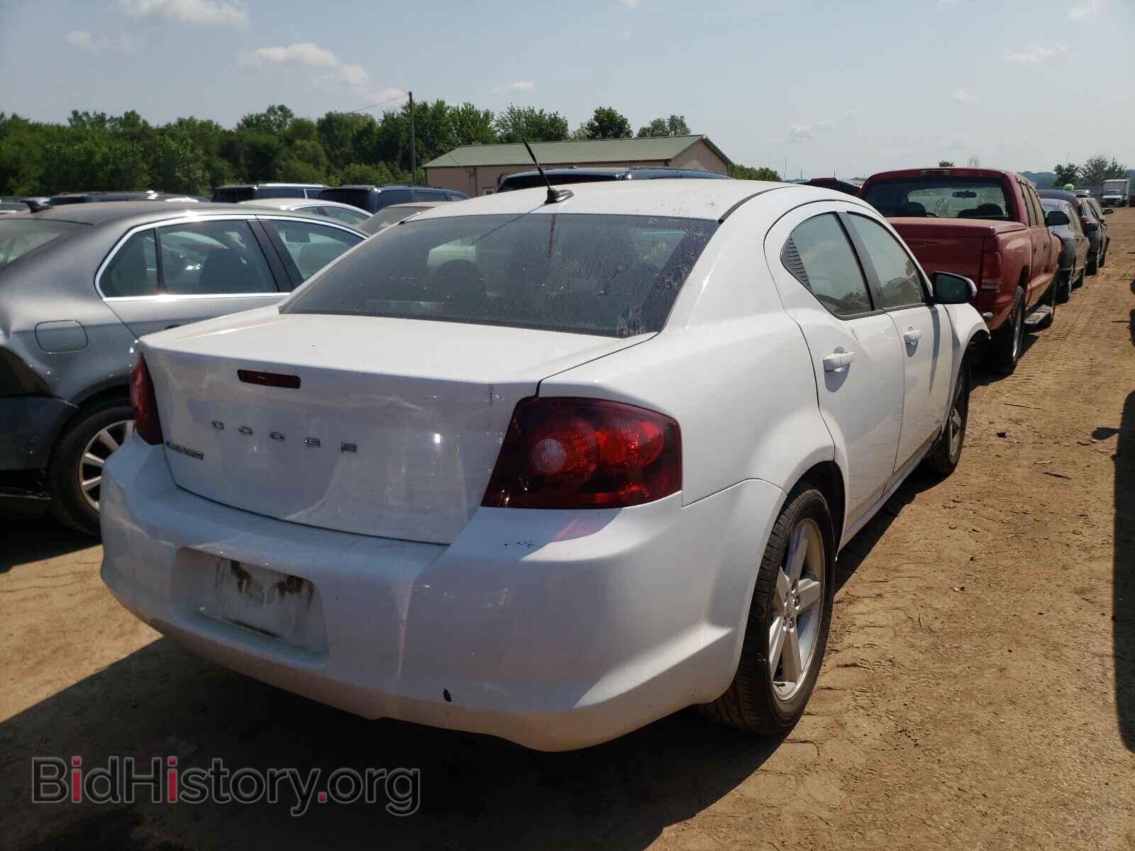 2011 DODGE AVENGER - VIN: 1B3BD1FB3BN557360 - Photo 4