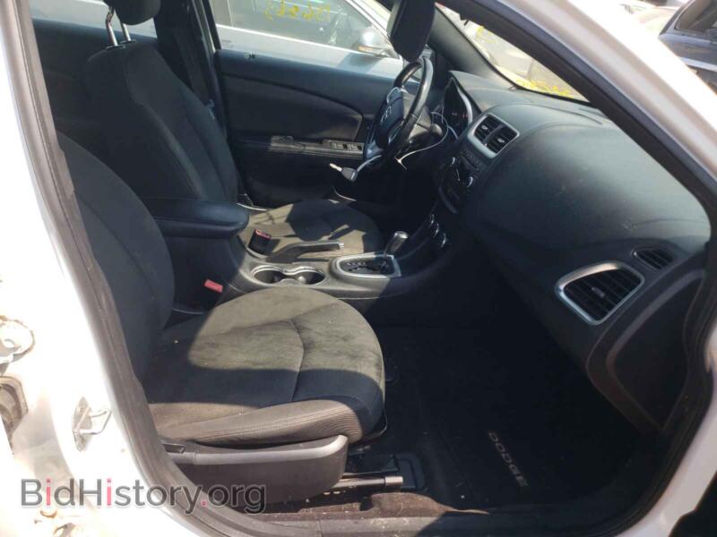 2011 Dodge AVENGER (VIN 1B3BD1FB3BN557360) — photo 5 of 10