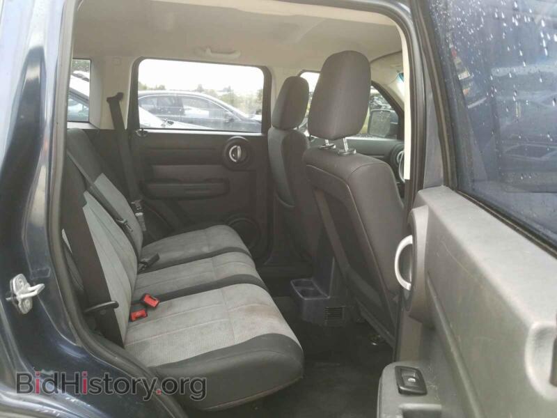 2008 Dodge NITRO (VIN 1D8GT28K08W123699) — photo 6 of 10