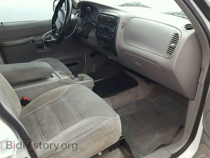 1998 Ford EXPLORER (VIN 1FMZU32X2WZB63773) — photo 5 of 10