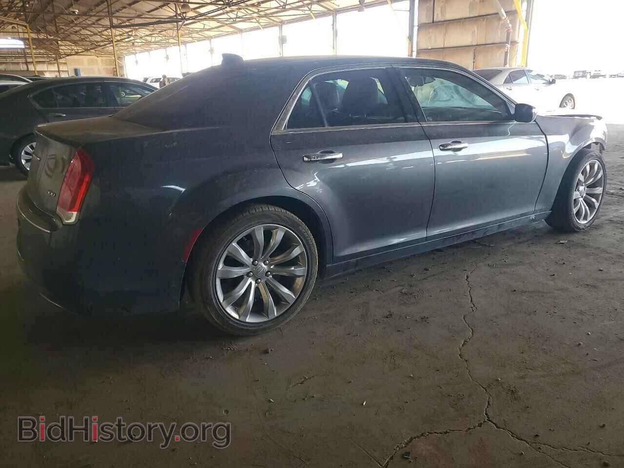 2018 CHRYSLER 300 - VIN: 2C3CCAEG3JH136852 - Фото 3