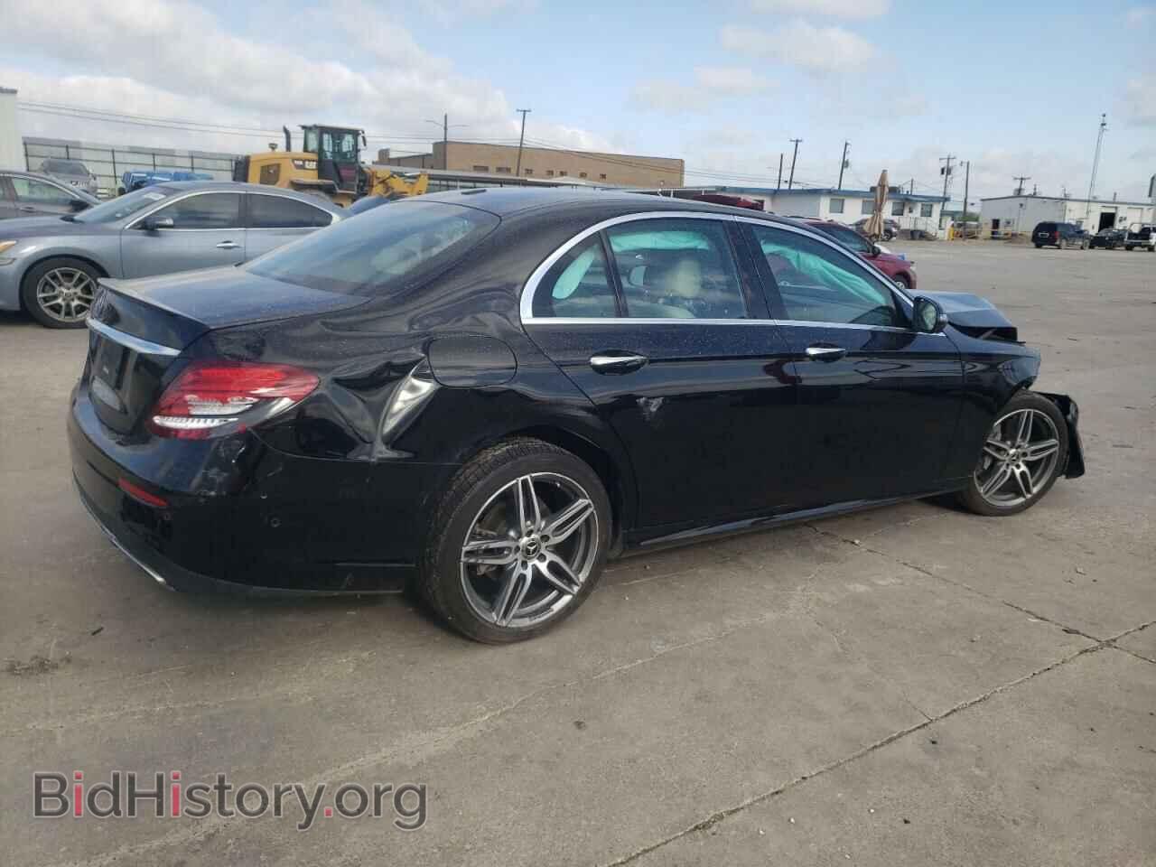 2019 MERCEDES-BENZ E-CLASS - VIN: WDDZF4JB8KA637203 - Фото 3