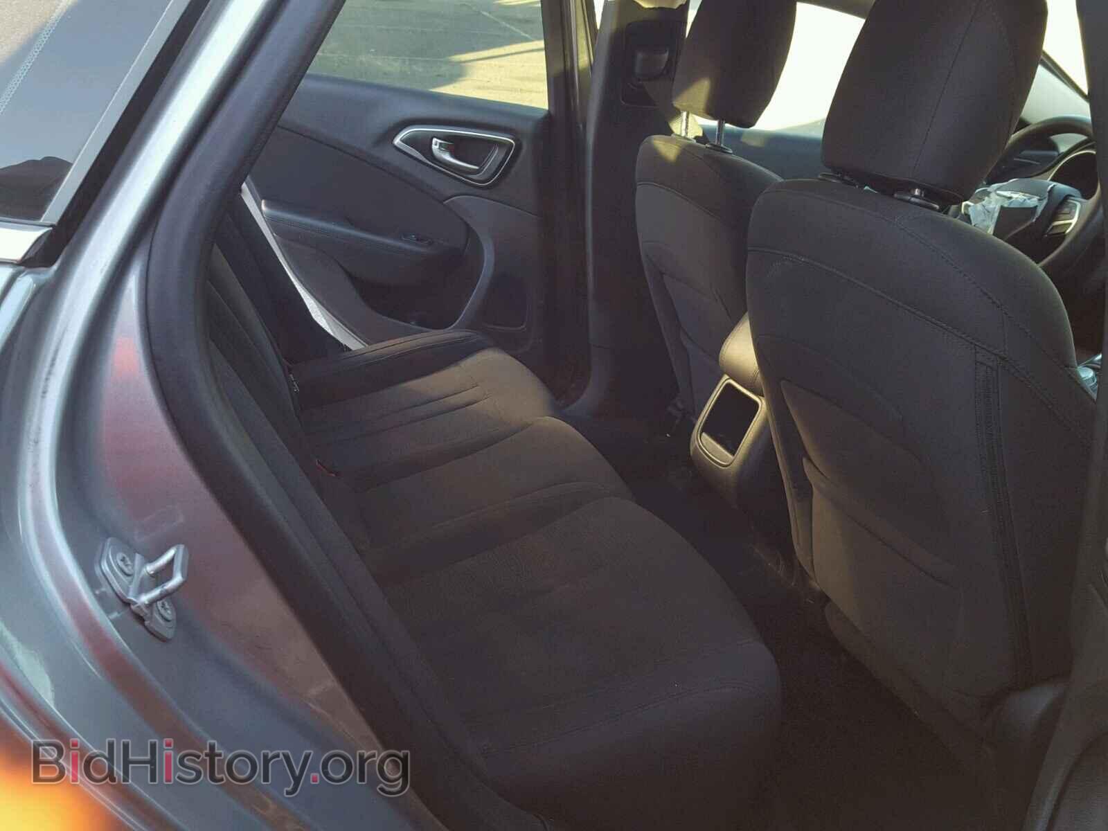 2016 CHRYSLER 200 - VIN: 1C3CCCAB2GN138422 - Фото 6