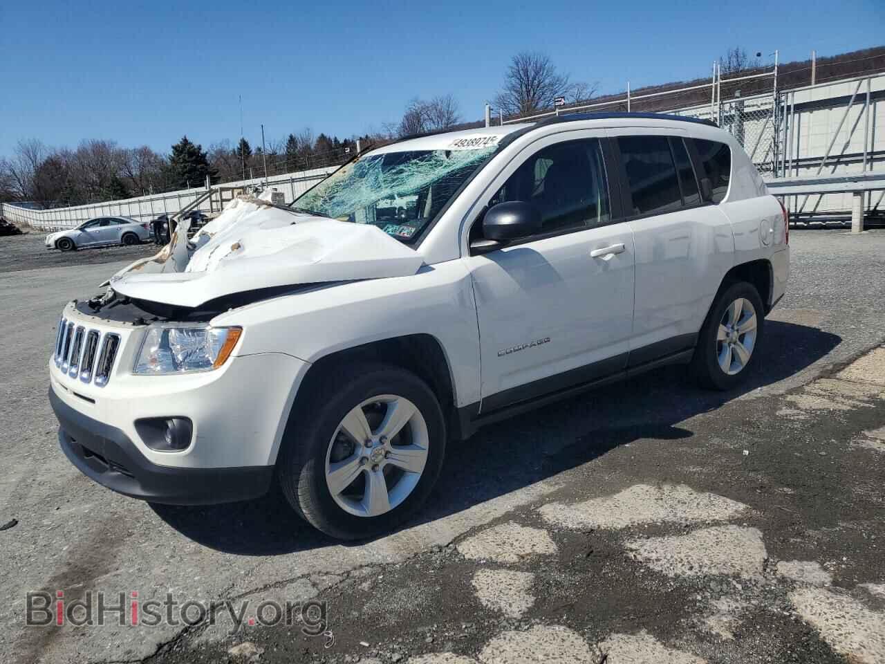 Photo 1J4NT1FB1BD286782 - JEEP COMPASS 2011