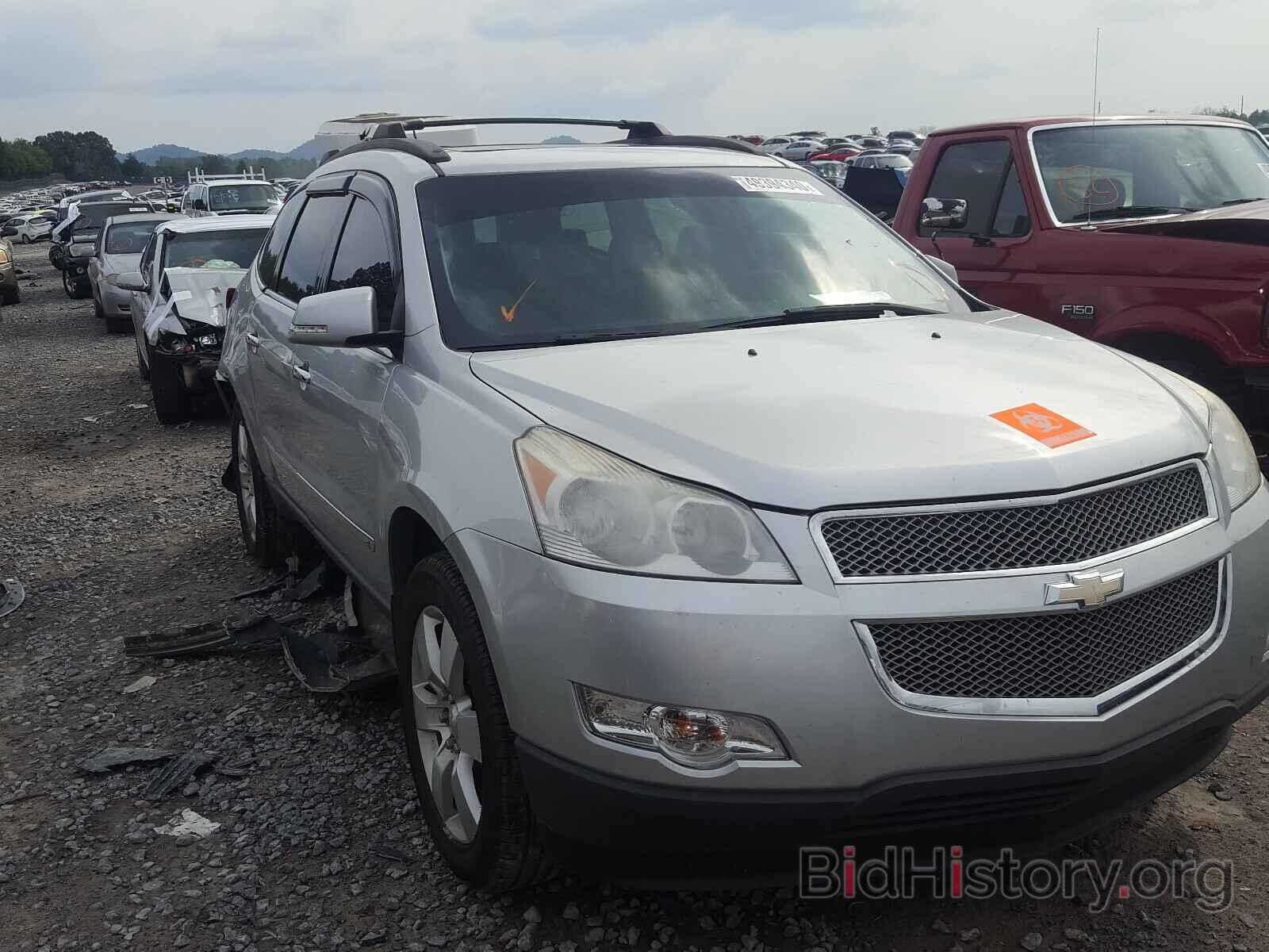 Photo 1GNLVHED1AS130777 - CHEVROLET TRAVERSE 2010