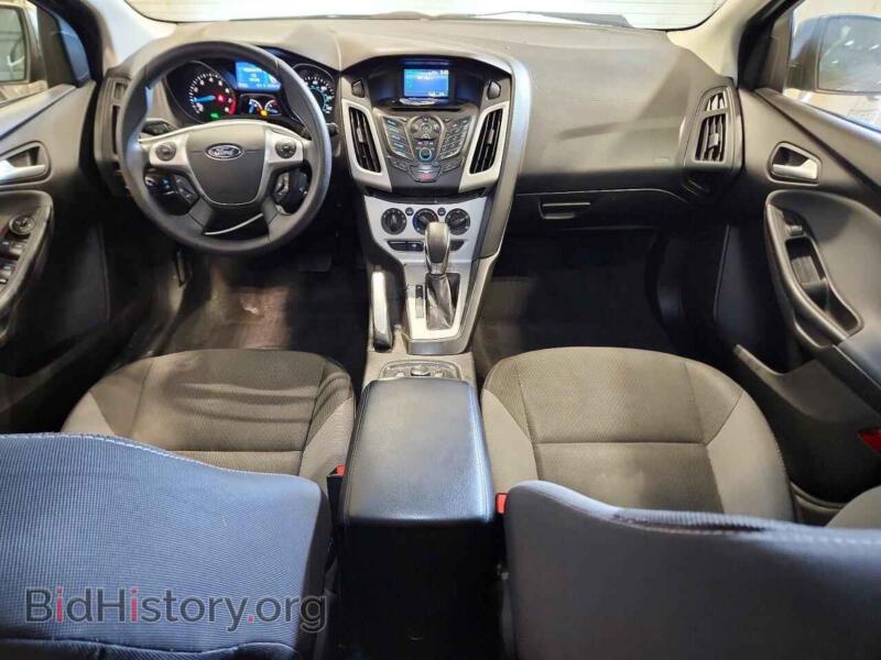 2013 Ford FOCUS (VIN 1FADP3K29DL380821) — фото 8 из 12