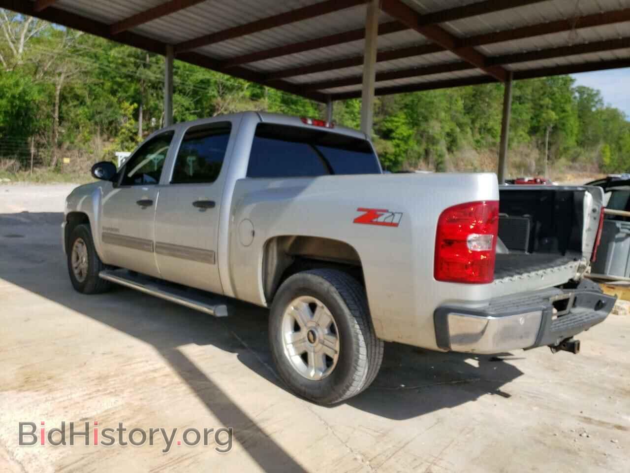 2011 CHEVROLET SILVERADO - VIN: 3GCPCSE01BG100679 - Photo 2