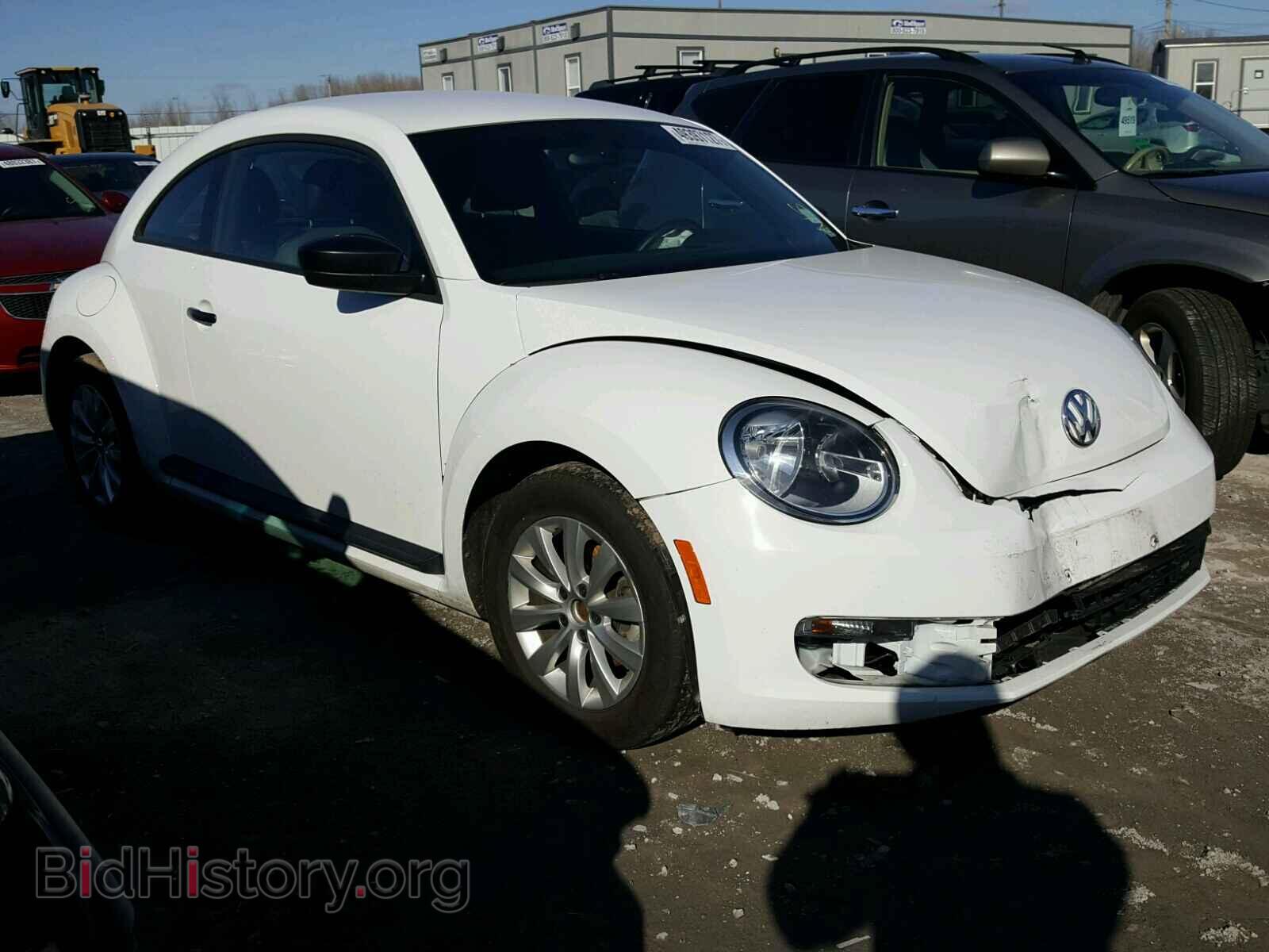 Фотография 3VWF17ATXFM605395 - VOLKSWAGEN BEETLE 2015
