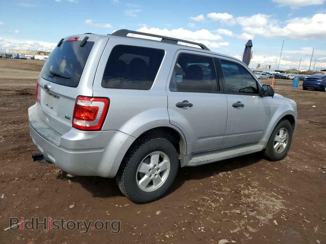 2011 FORD ESCAPE - VIN: 1FMCU9DG3BKB72751 - Фото 3