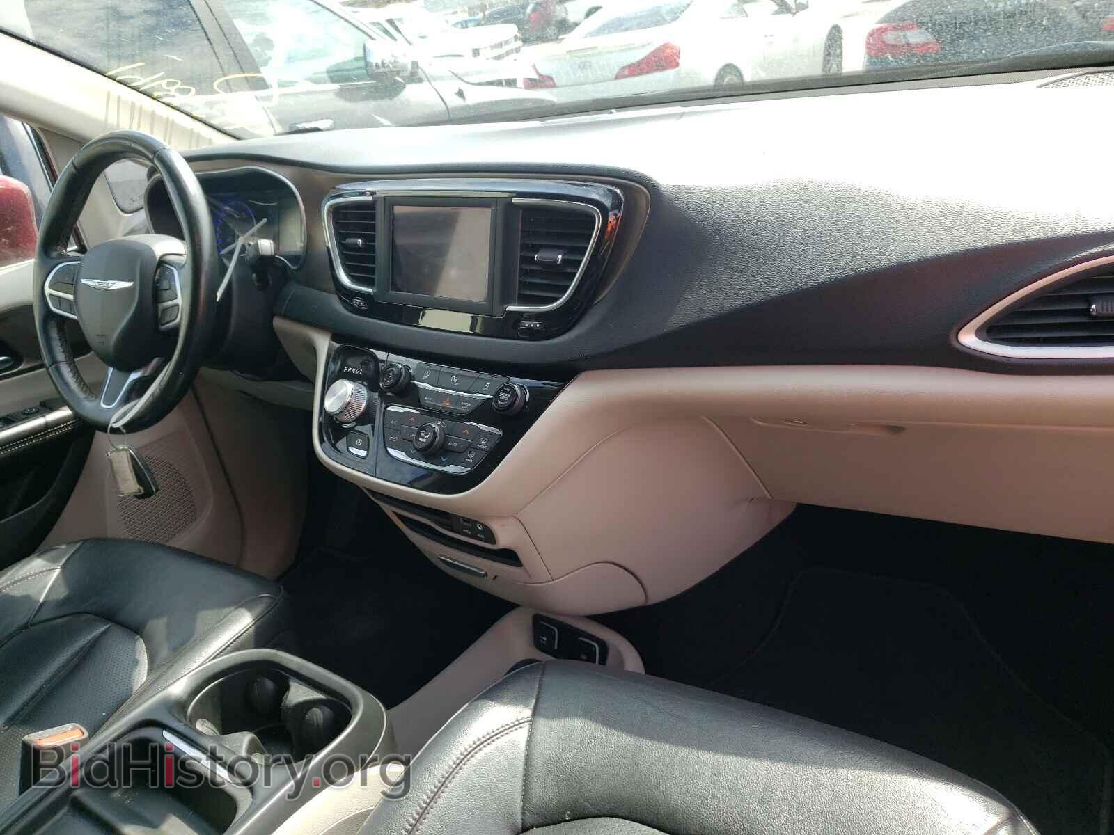 2019 CHRYSLER PACIFICA - VIN: 2C4RC1BGXKR625609 - Фото 9