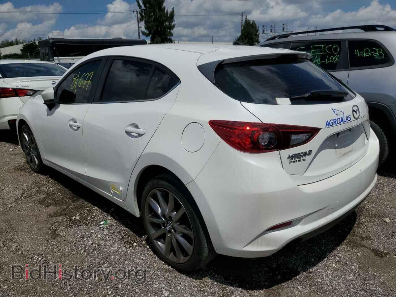 2018 MAZDA 3 - VIN: 3MZBN1L32JM161578 - Фото 2