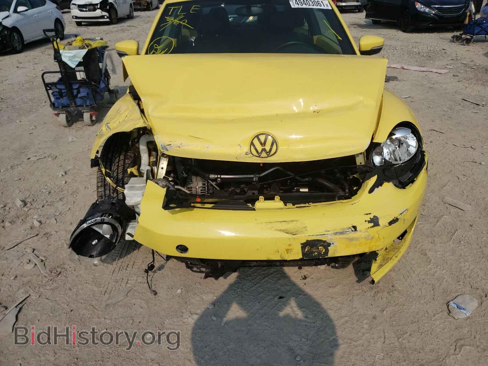2012 VOLKSWAGEN BEETLE - VIN: 3VWJP7ATXCM624338 - Фото 9