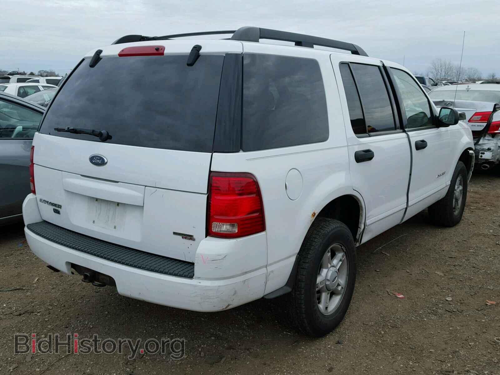 2005 FORD EXPLORER - VIN: 1FMZU73EX5UC01072 - Photo 4
