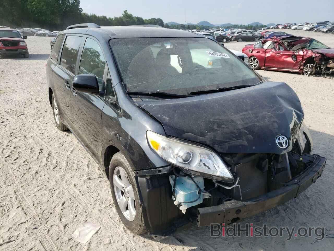 Photo 5TDKK3DC7FS589630 - TOYOTA SIENNA 2015