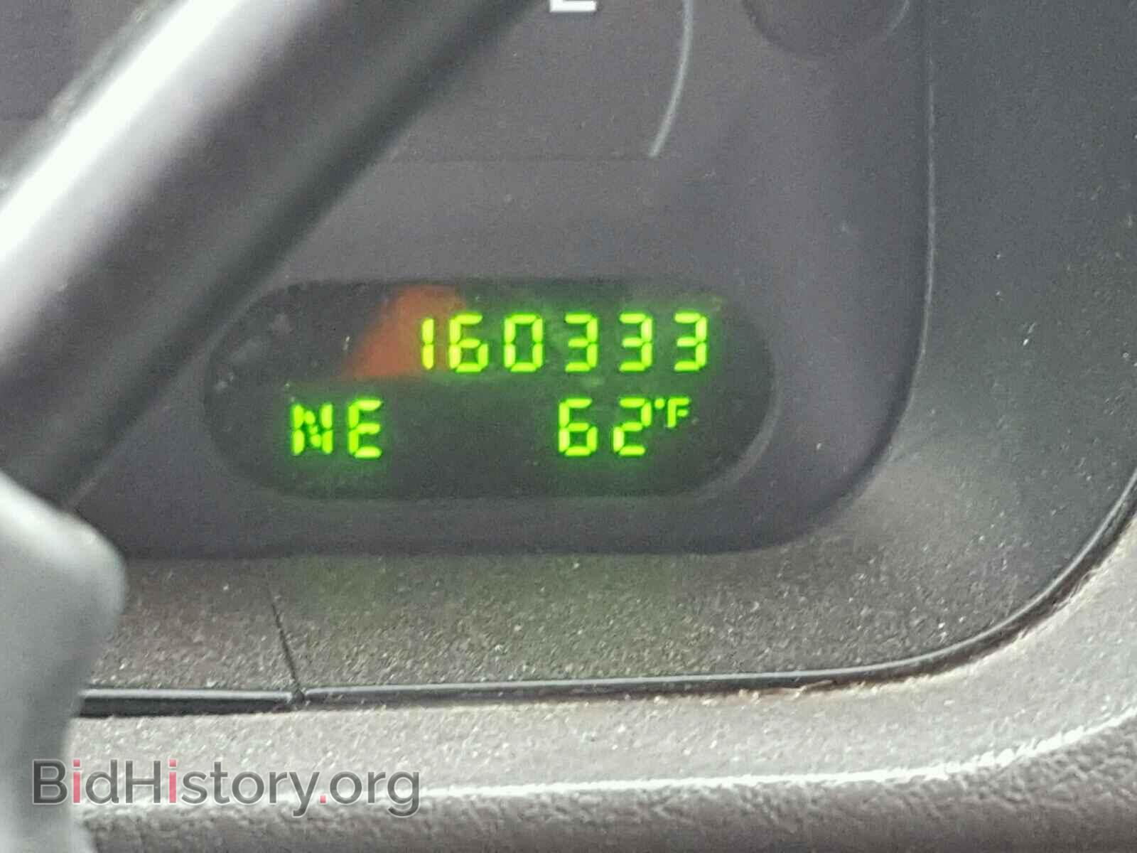 2005 FORD EXPLORER - VIN: 1FMZU73KX5UB52820 - Photo 8