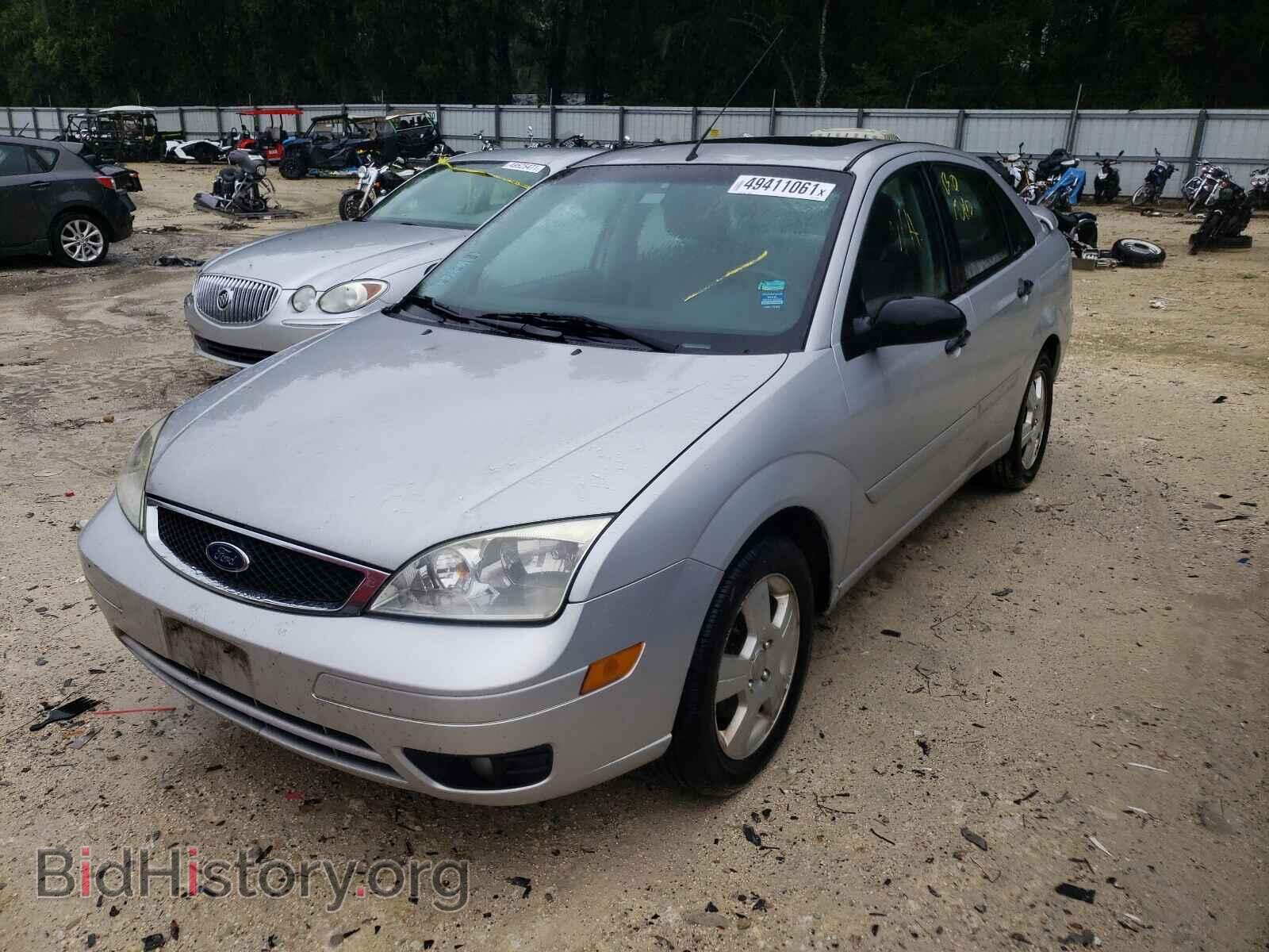 2007 FORD FOCUS - VIN: 1FAHP34NX7W340758 - Фото 2