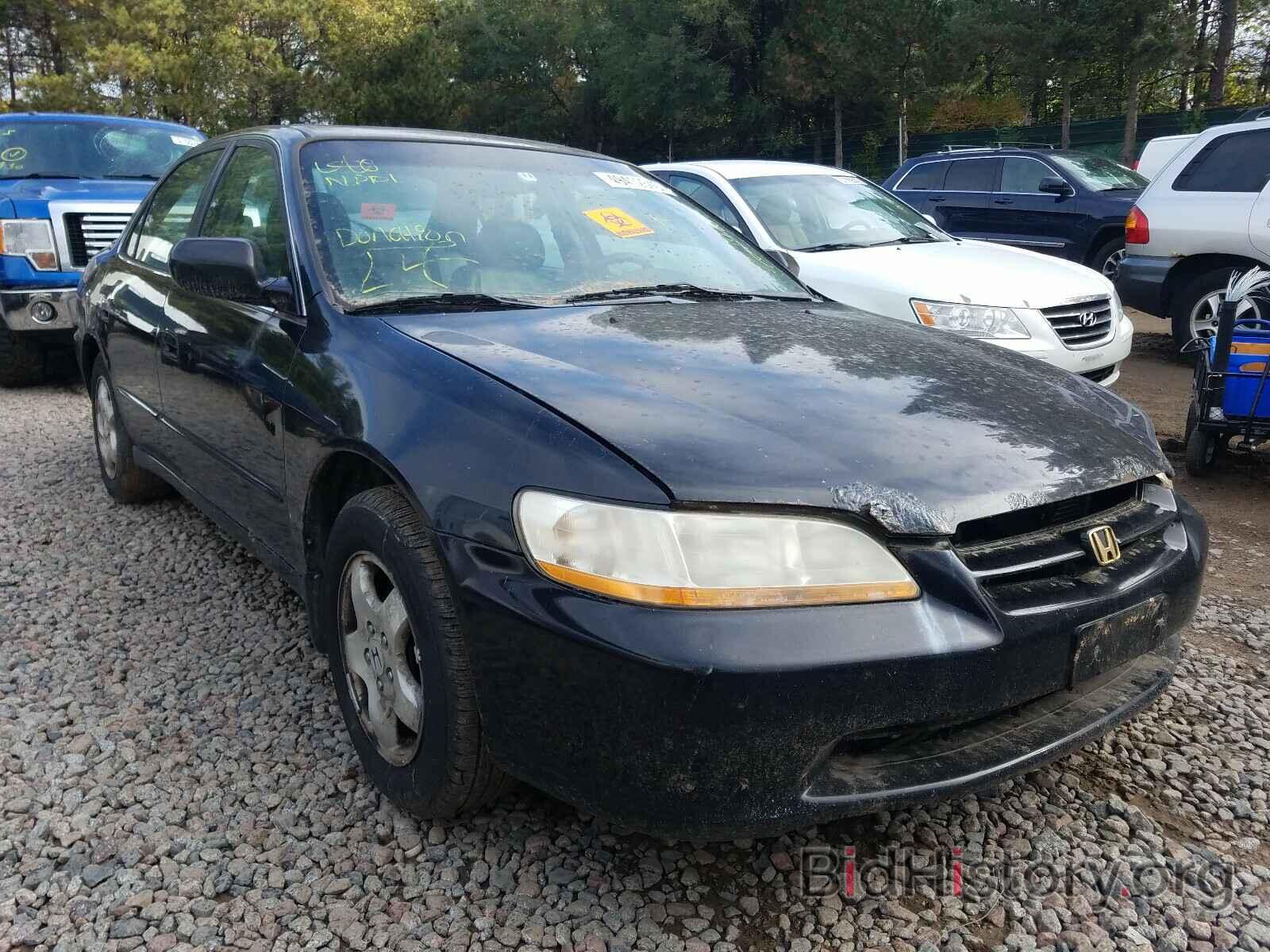 Photo 1HGCG1651XA005585 - HONDA ACCORD 1999