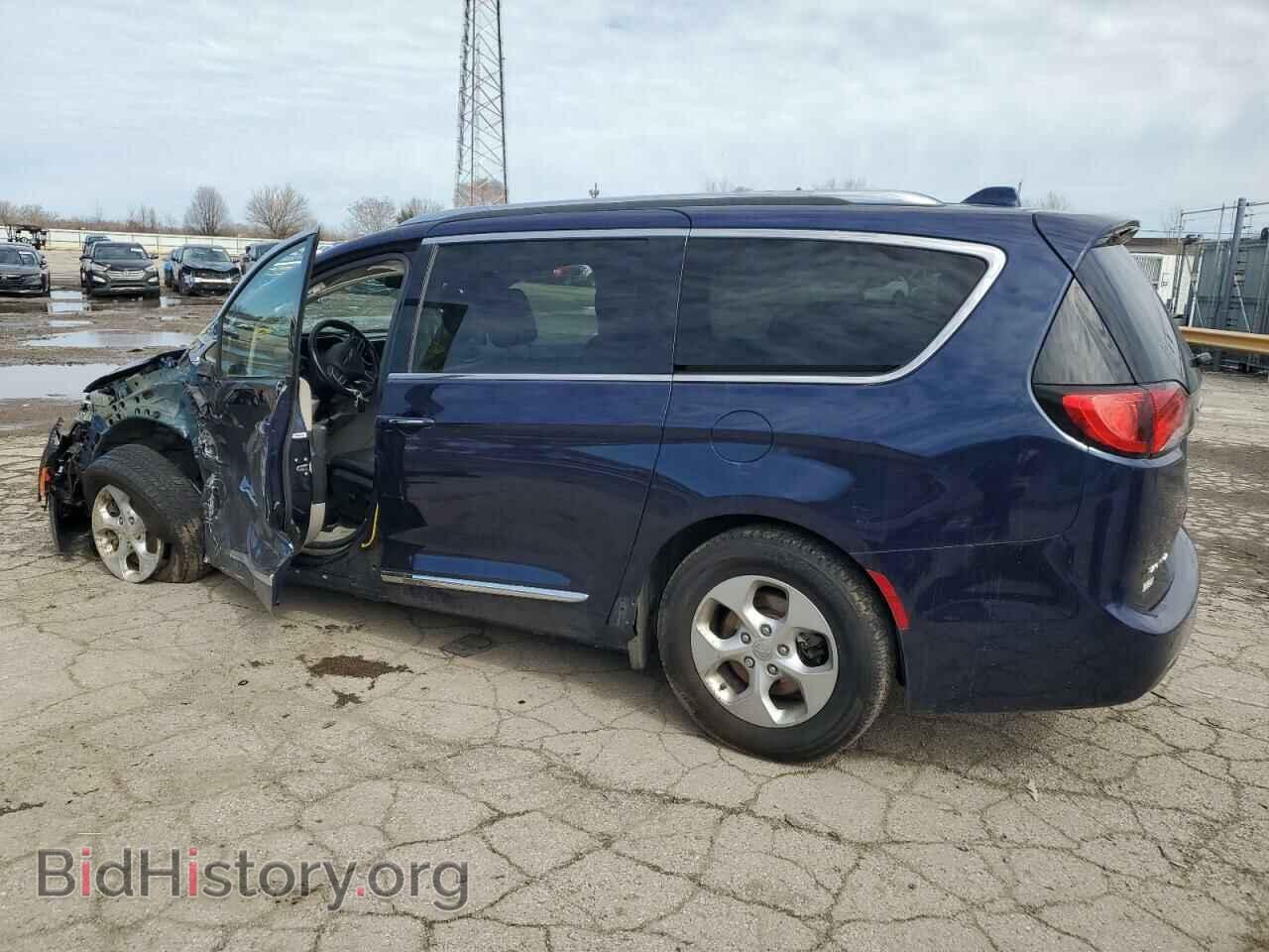 2017 CHRYSLER PACIFICA - VIN: 2C4RC1EG8HR614452 - Photo 2