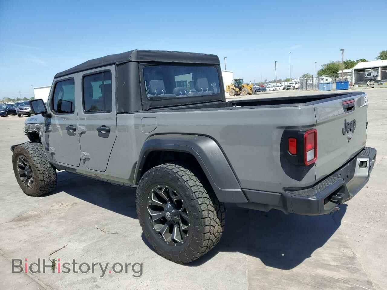 2021 JEEP GLADIATOR - VIN: 1C6HJTAG1ML569996 - Photo 2