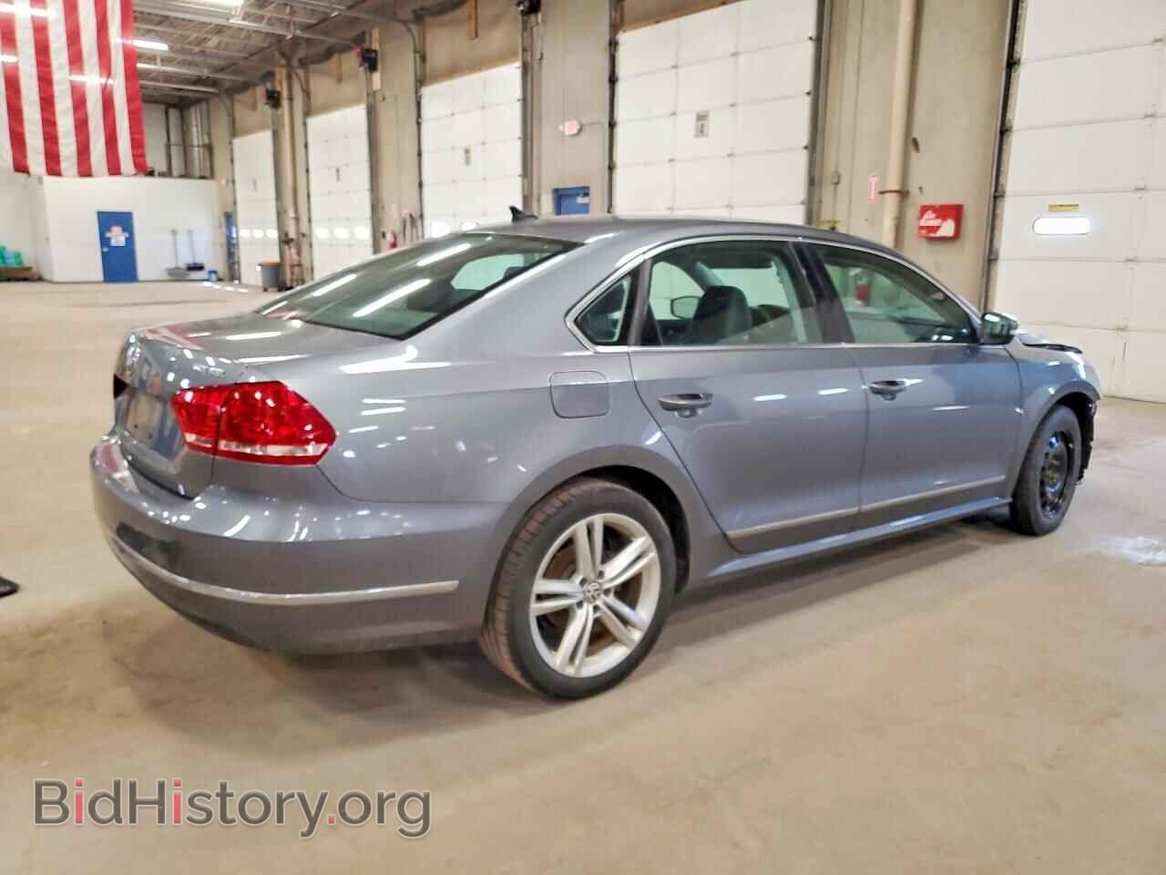 2015 VOLKSWAGEN PASSAT - VIN: 1VWCV7A34FC100512 - Photo 3