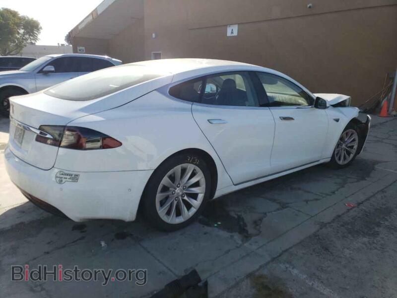2016 Tesla MODEL S (VIN 5YJSA1E11GF159523) — фото 3 из 12