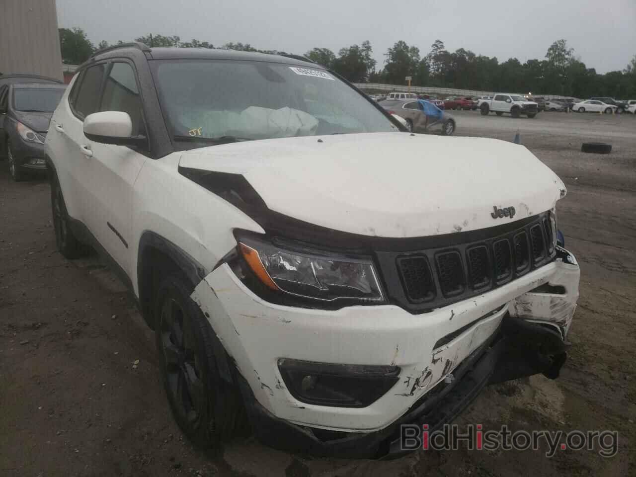 Фотография 3C4NJCBB8JT322473 - JEEP COMPASS 2018