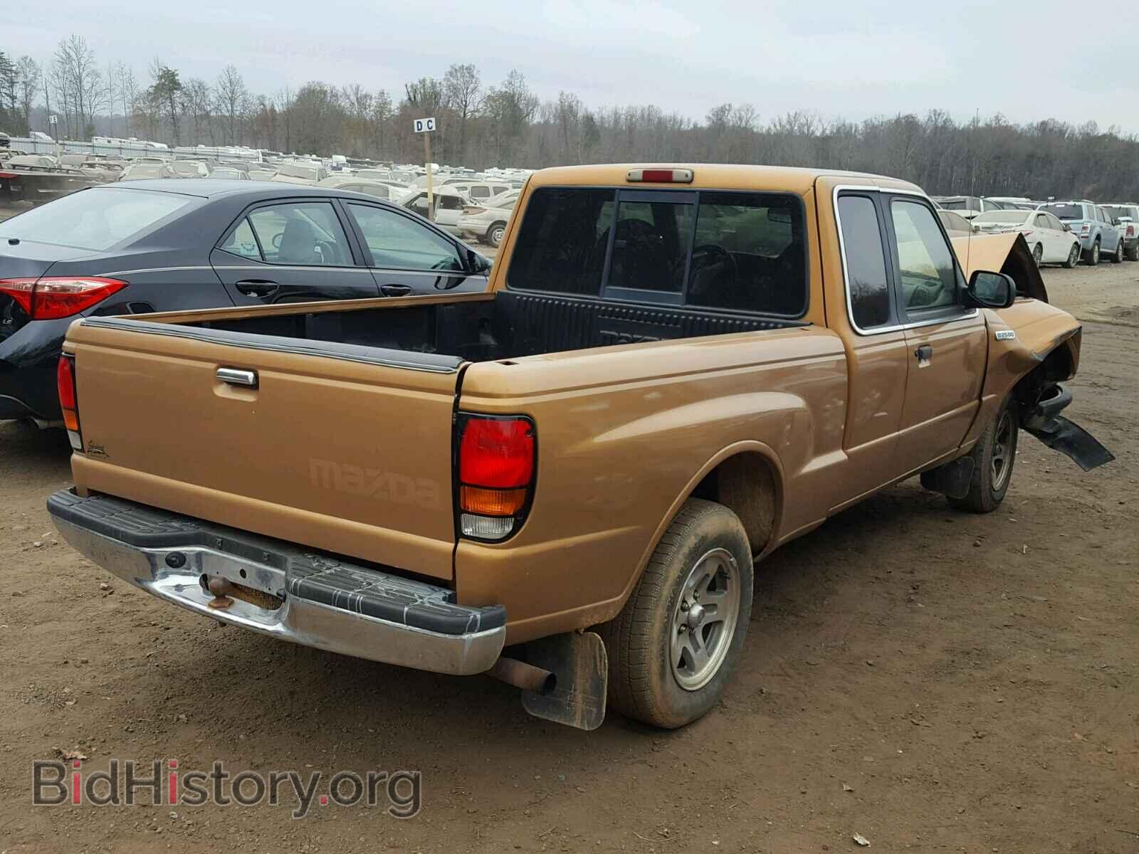 1999 MAZDA B2500 - VIN: 4F4YR16C8XTM00422 - Фото 4