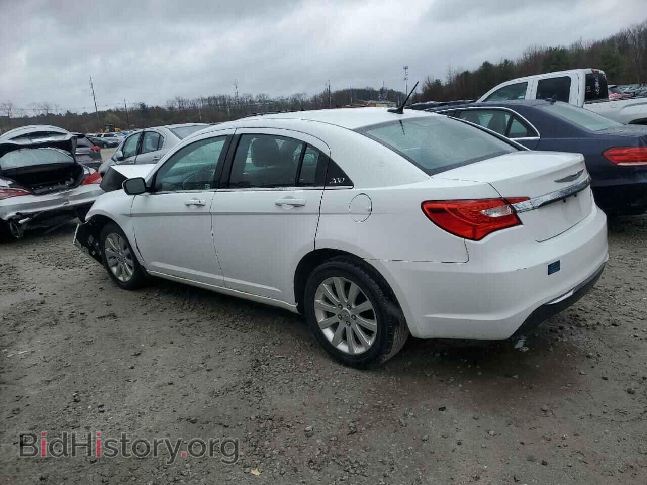2012 CHRYSLER 200 - VIN: 1C3CCBBB5CN125568 - Фото 2