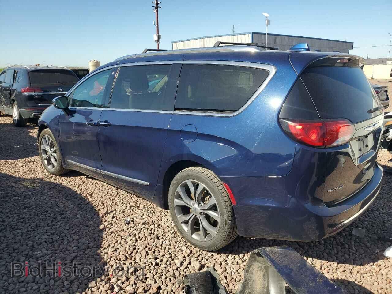 2017 CHRYSLER PACIFICA - VIN: 2C4RC1GG5HR623008 - Фото 2
