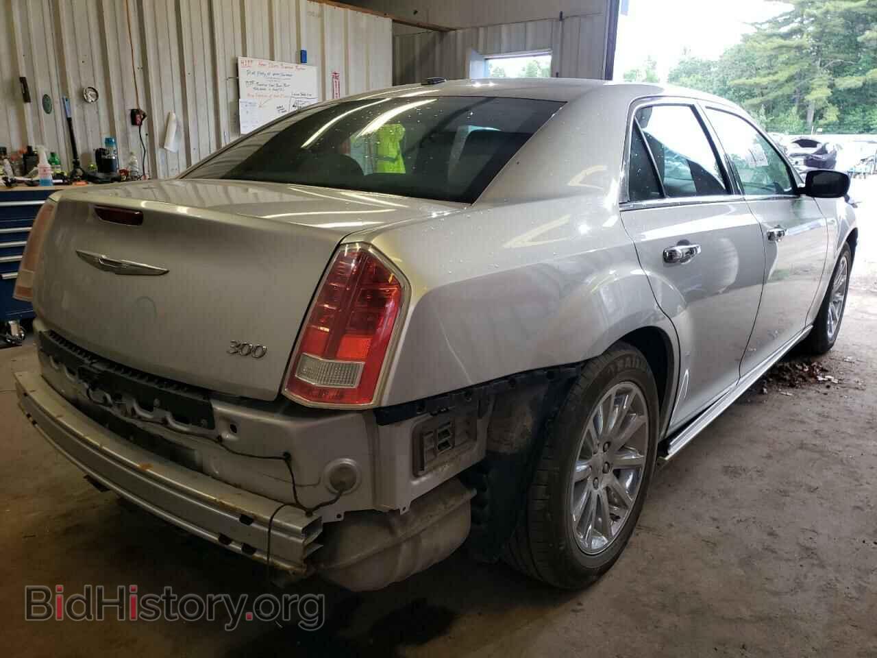 2012 CHRYSLER 300 - VIN: 2C3CCACG7CH194937 - Фото 4
