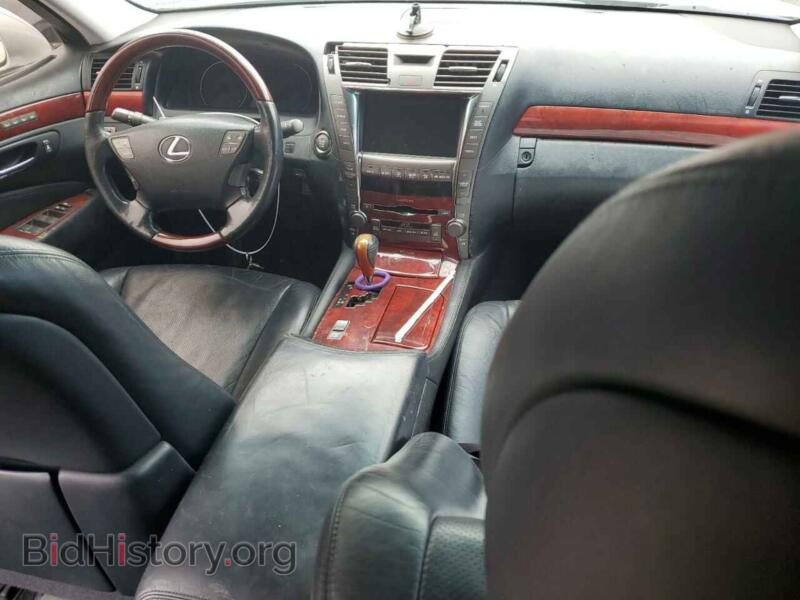 2007 Lexus LS460 (VIN JTHBL46F575042601) — photo 8 of 12