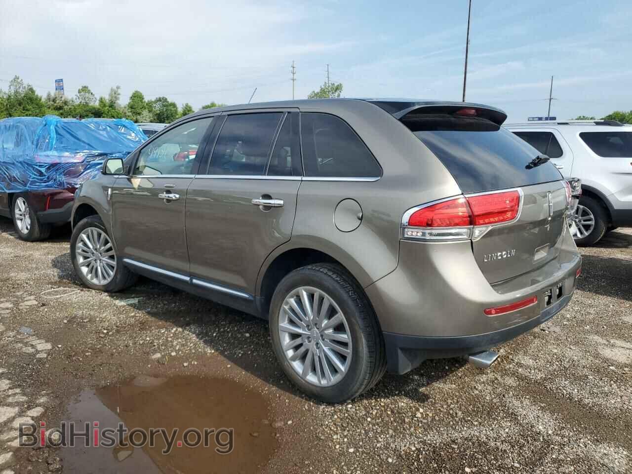 2012 LINCOLN MKX - VIN: 2LMDJ8JK8CBL10817 - Photo 2
