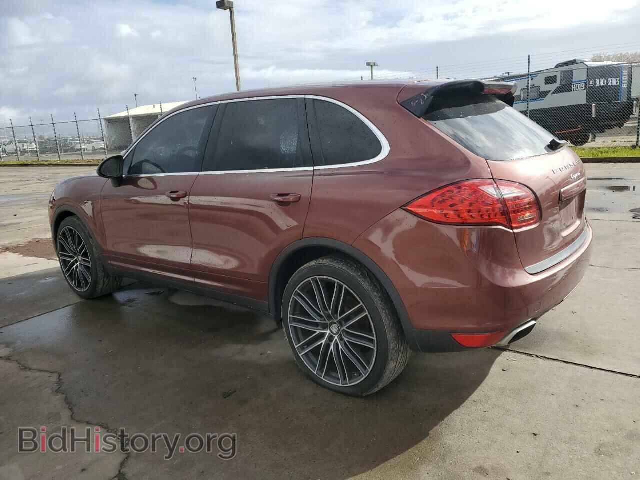 2012 PORSCHE CAYENNE - VIN: WP1AA2A21CLA06372 - Photo 2