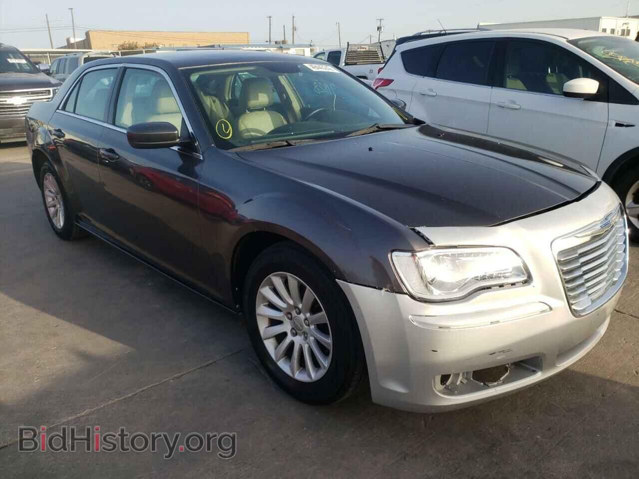 Фотография 2C3CCAAGXDH743910 - CHRYSLER 300 2013