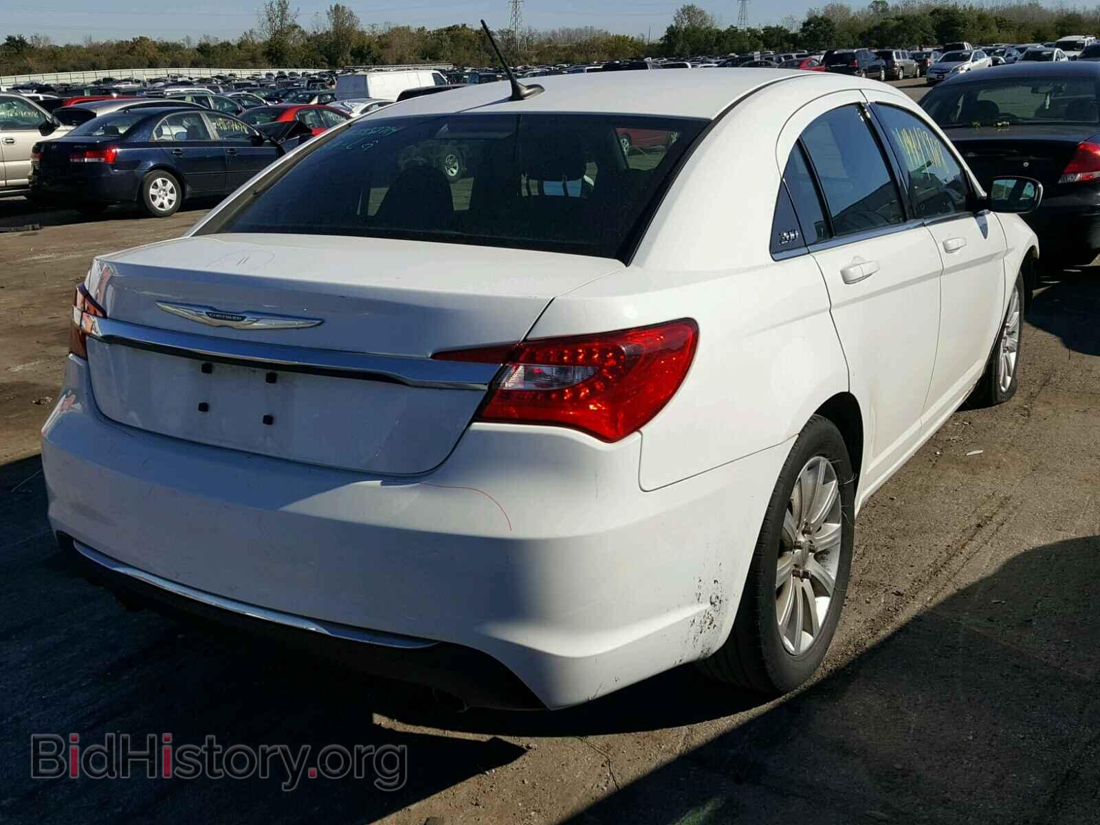 2014 CHRYSLER 200 - VIN: 1C3CCBAG8EN149976 - Фото 4