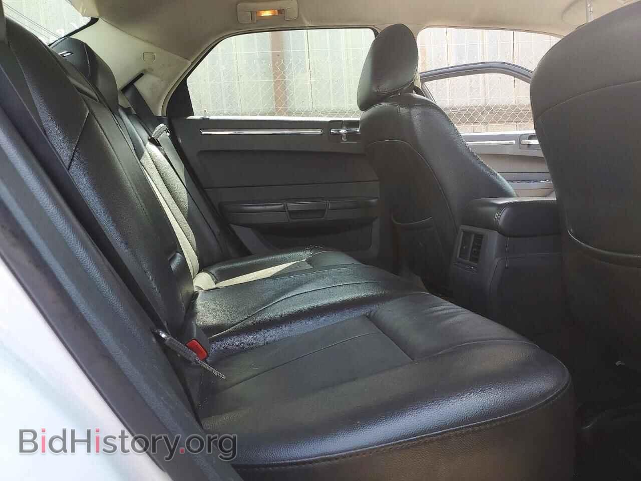 2010 CHRYSLER 300 - VIN: 2C3CA5CV5AH307146 - Фото 10
