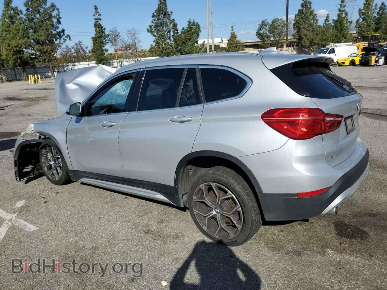 2021 BMW X1 - VIN: WBXJG7C01M5S52985 - Фото 2