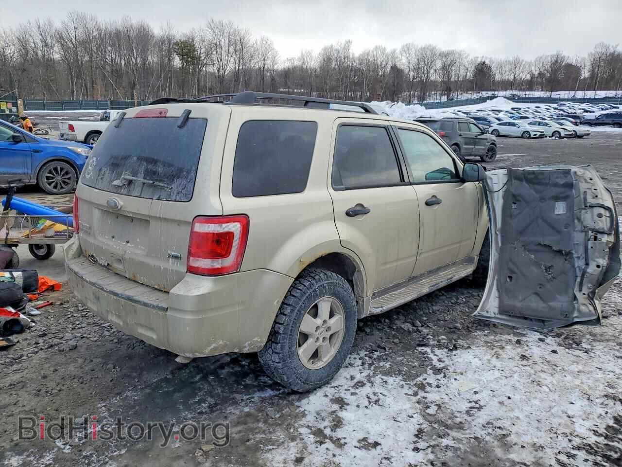 2011 FORD ESCAPE - VIN: 1FMCU9DG3BKA78207 - Фото 3