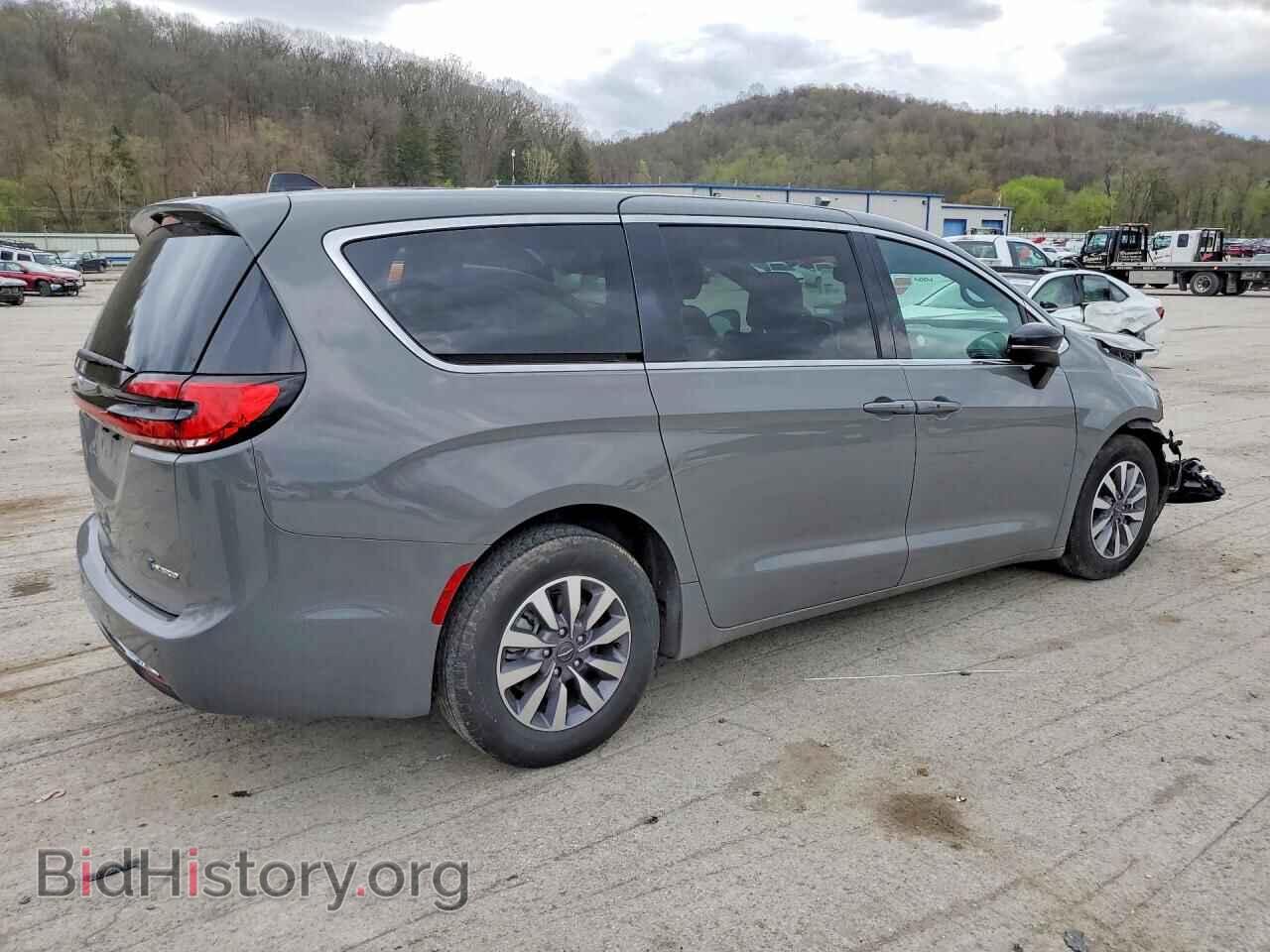2025 CHRYSLER PACIFICA - VIN: 2C4RC1S71SR567180 - Фото 3