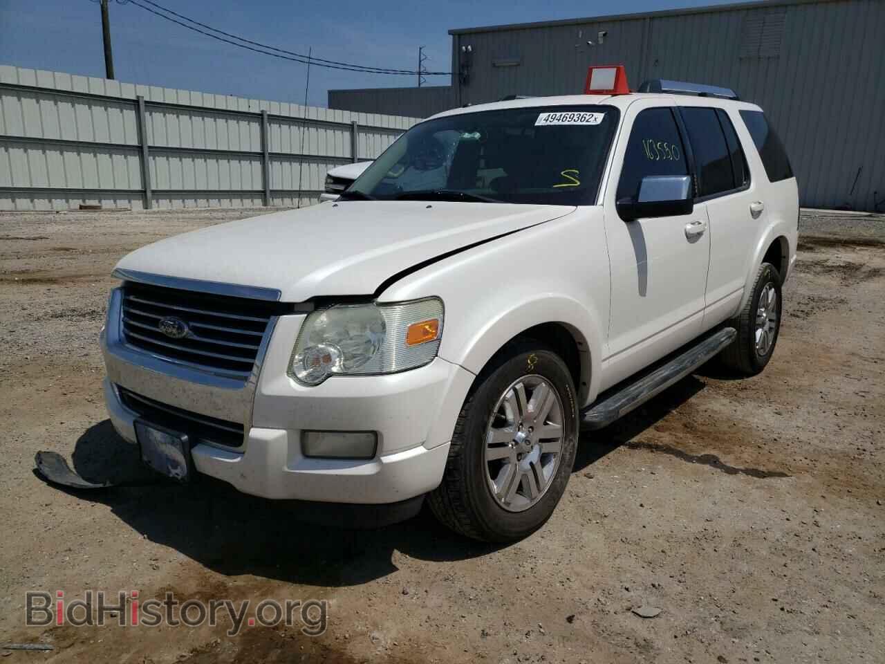 2010 FORD EXPLORER - VIN: 1FMEU7F88AUA61070 - Фото 2