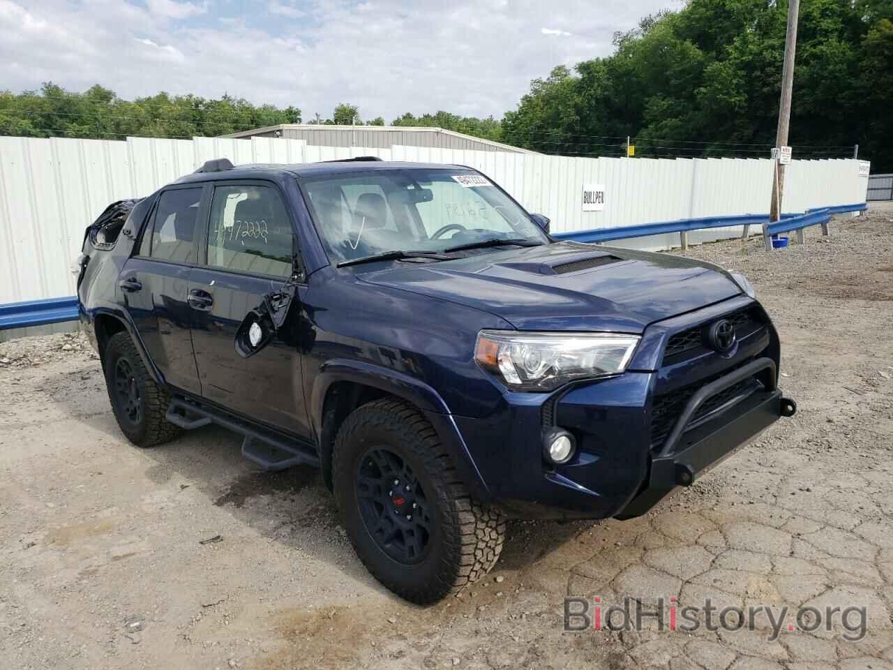 Фотография JTEBU5JR6J5491133 - TOYOTA 4RUNNER 2018