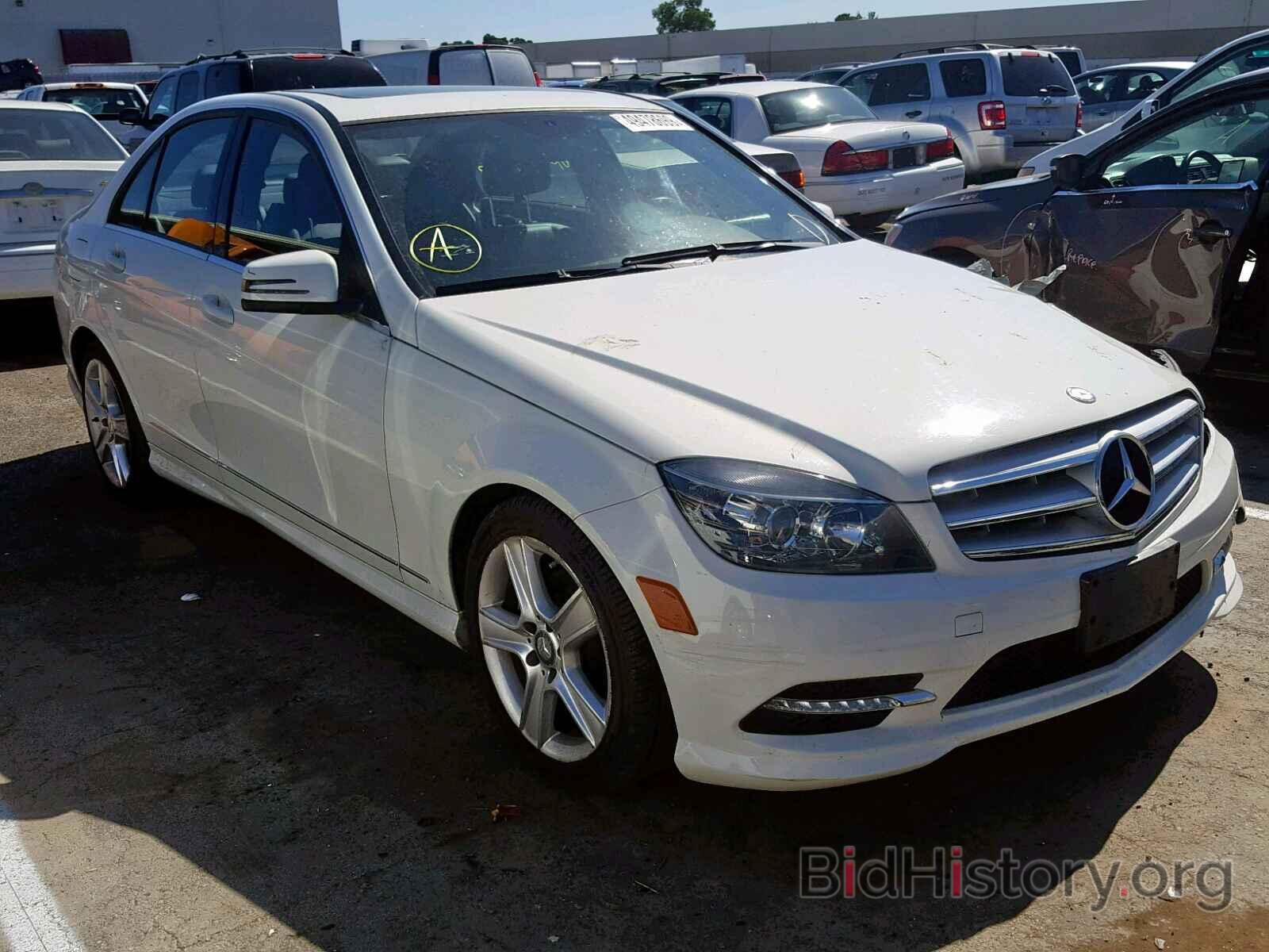 Photo WDDGF5EBXBR182671 - MERCEDES-BENZ C CLASS 2011