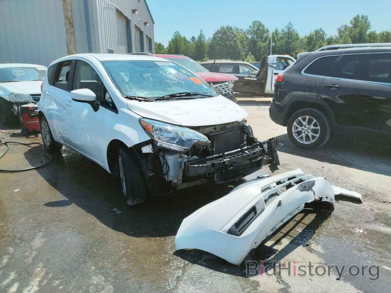 Photo 3N1CE2CPXJL351945 - NISSAN VERSA 2018