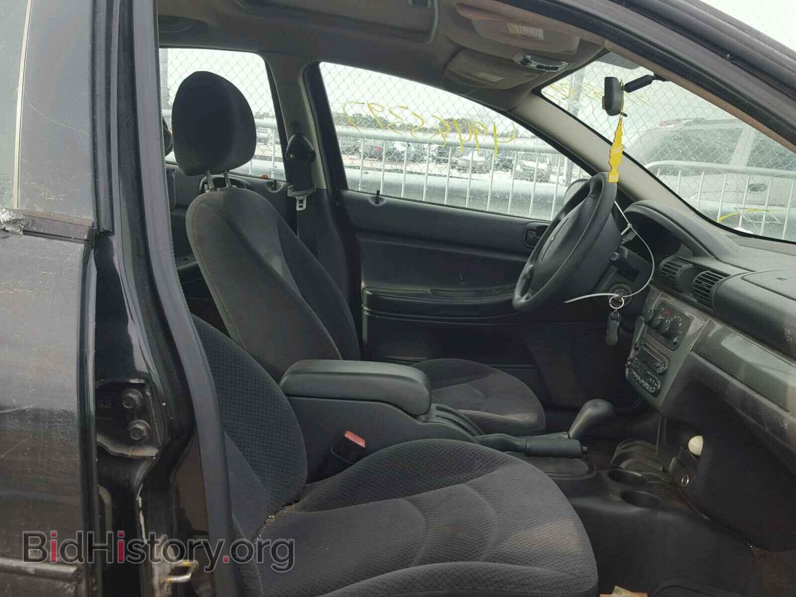 2004 CHRYSLER SEBRING - VIN: 1C3EL56R64N322073 - Фото 5