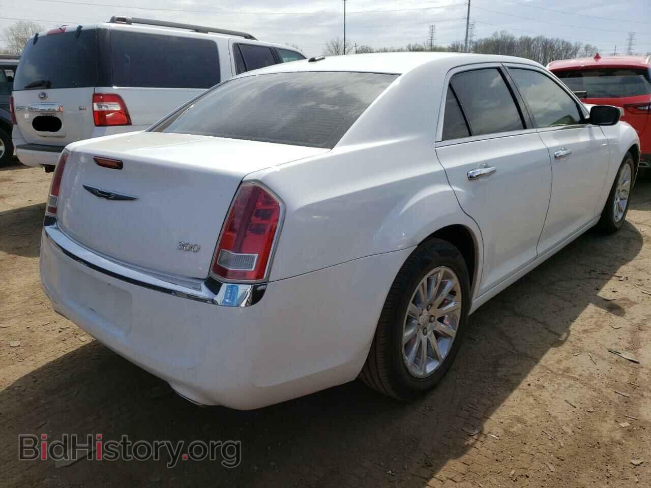 2012 CHRYSLER 300 - VIN: 2C3CCACG0CH209486 - Фото 3