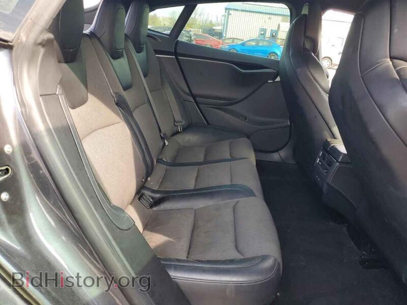 2018 Tesla MODEL S (VIN 5YJSA1E21JF264319) — photo 10 of 13