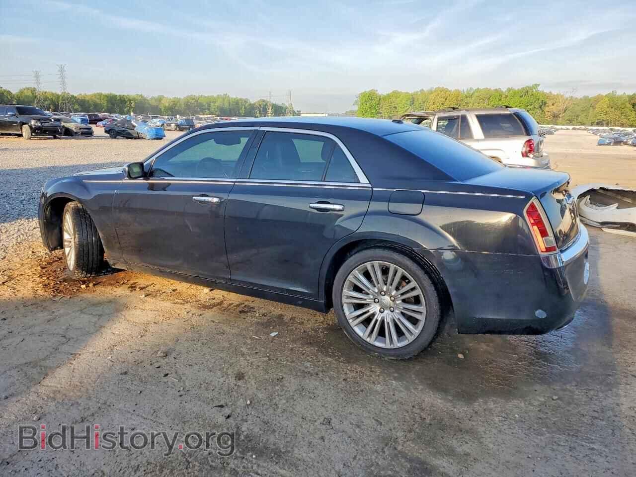2011 CHRYSLER 300 - VIN: 2C3CA6CT2BH538432 - Photo 2